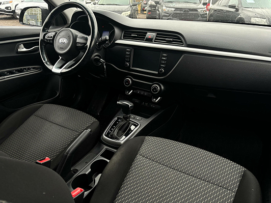 Kia Rio Luxe 2018 FWC, 2019 года, пробег 59111 км
