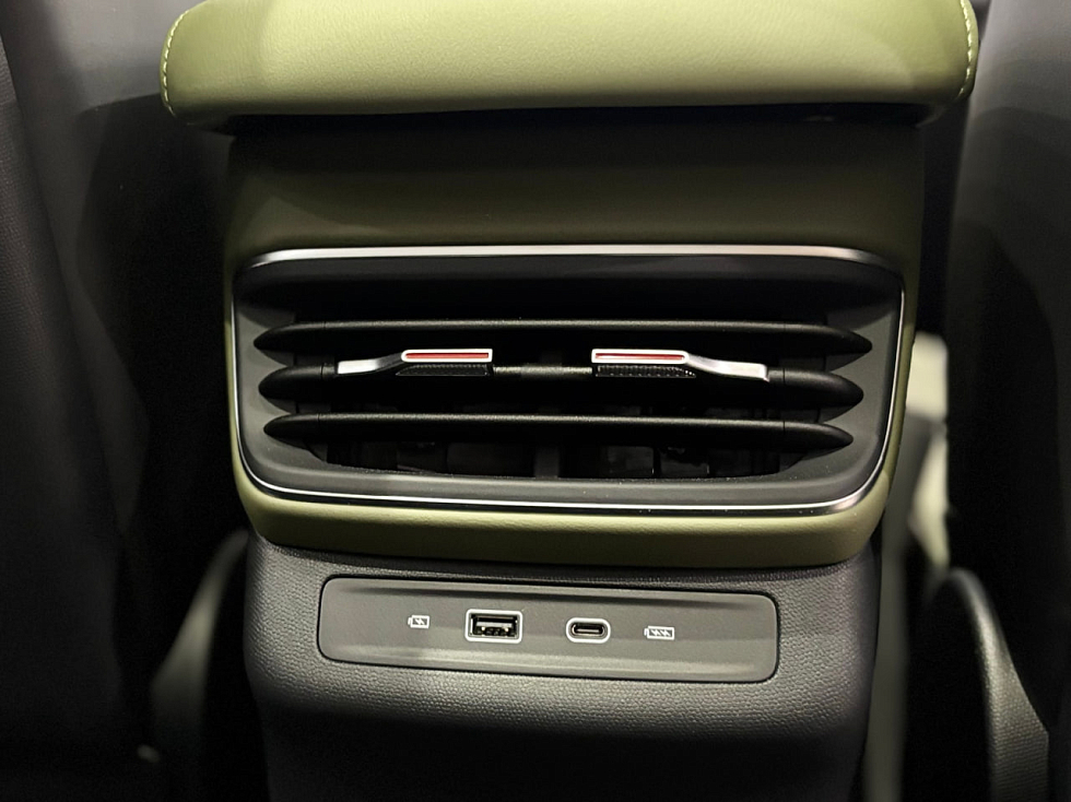 Hongqi HS3 Comfort, зеленый