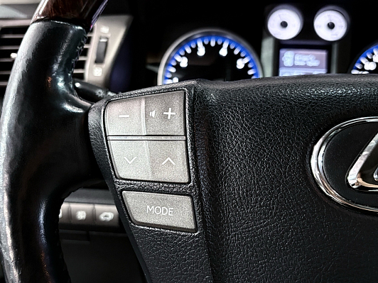 Lexus LX, 2011 года, пробег 226500 км