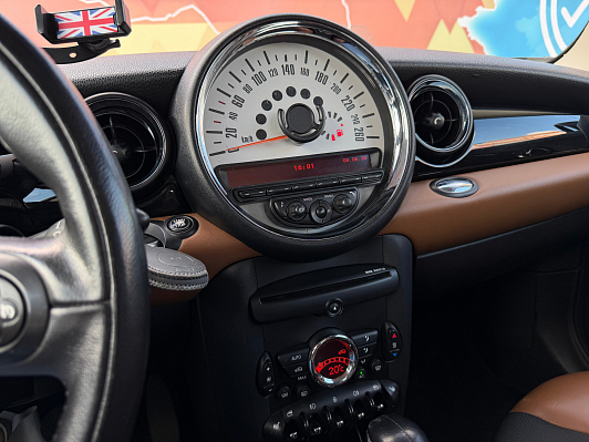 Mini Hatch Cooper, 2012 года, пробег 153500 км