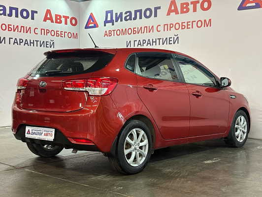 Kia Rio, 2015 года, пробег 153000 км