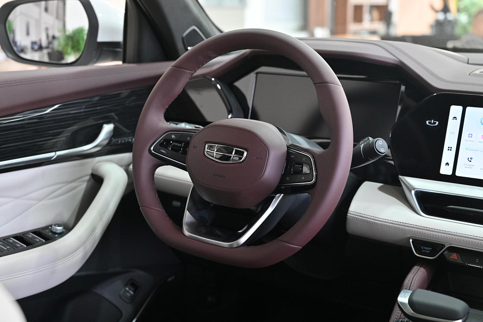 Geely Monjaro , белый