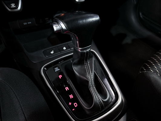 Kia Rio Лига Европы, 2018 года, пробег 117718 км