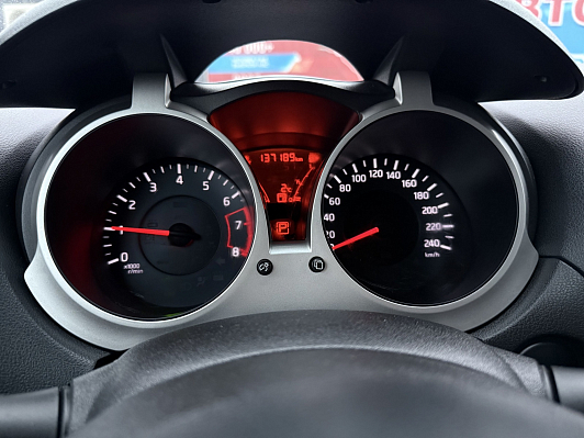 Nissan Juke SV2, 2014 года, пробег 137100 км