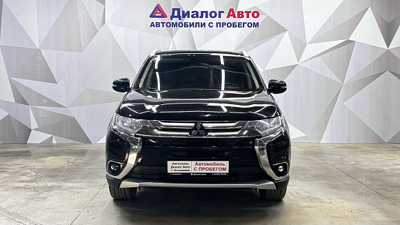 Mitsubishi Outlander Instyle, 2016 года, пробег 206200 км