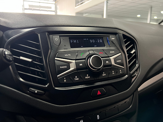 Lada (ВАЗ) Vesta Comfort, 2018 года, пробег 100000 км