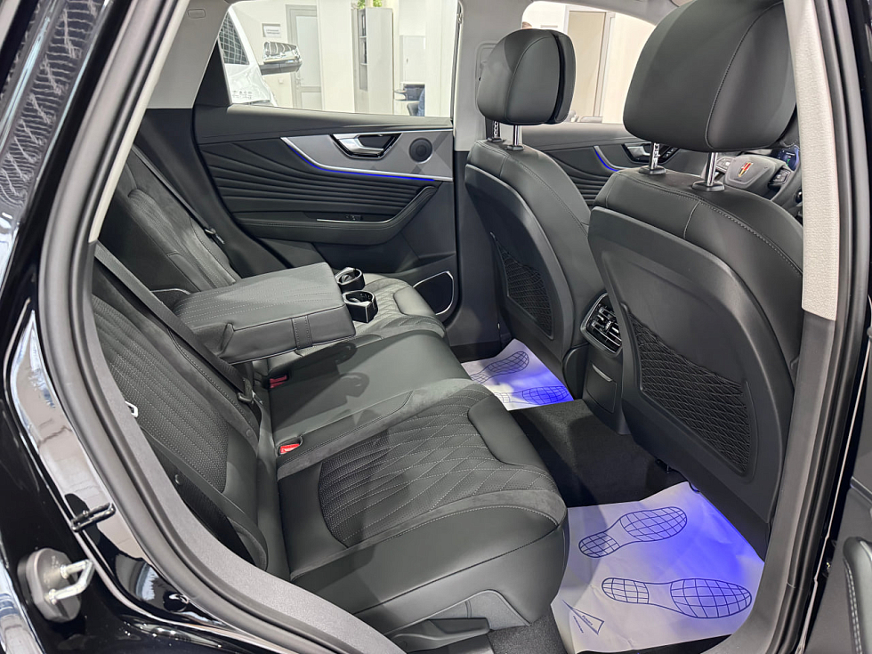 Hongqi HS5 Comfort, черный