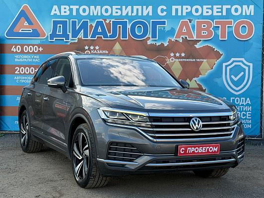 Volkswagen Touareg Status, 2019 года, пробег 256000 км