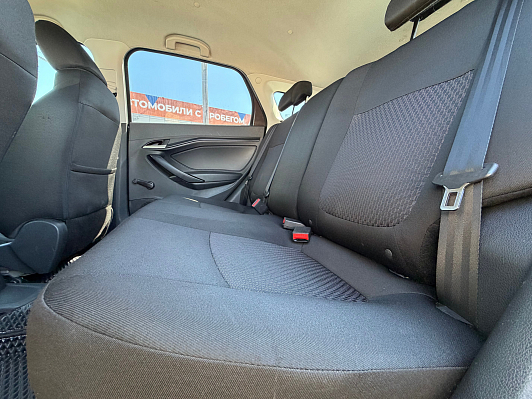 Lada (ВАЗ) Vesta Luxe Multimedia, 2019 года, пробег 124699 км