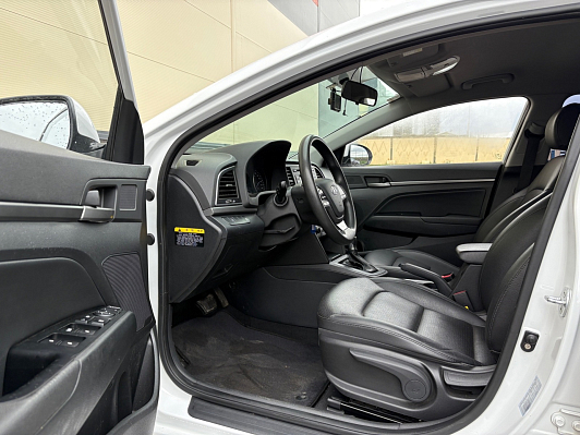 Hyundai Avante, 2018 года, пробег 128000 км