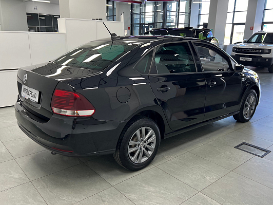 Volkswagen Polo Comfortline, 2019 года, пробег 180000 км