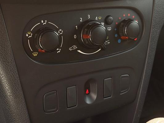 Renault Sandero Access, 2015 года, пробег 110000 км