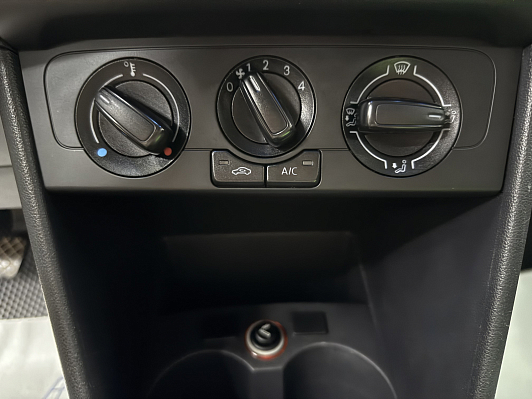 Volkswagen Polo Trendline, 2016 года, пробег 178800 км