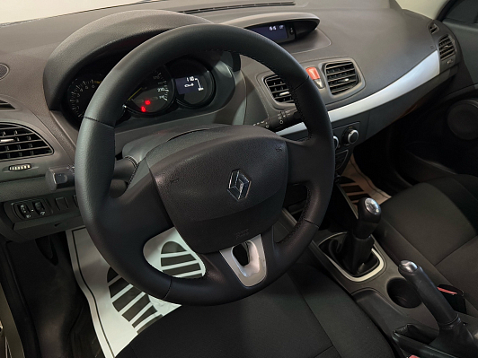 Renault Megane, 2010 года, пробег 216000 км