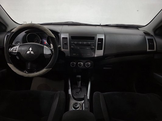 Mitsubishi Outlander Intense, 2010 года, пробег 346656 км