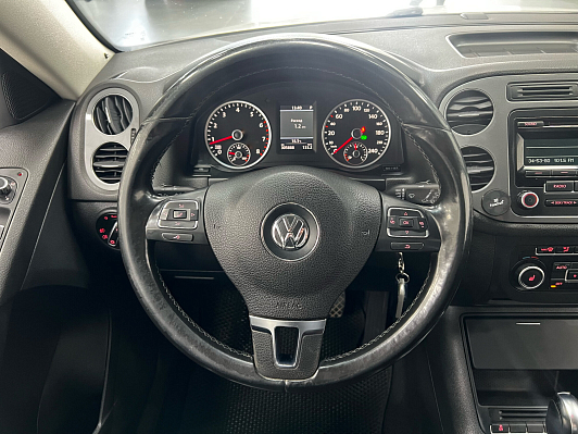 Volkswagen Tiguan Avenue, 2012 года, пробег 305872 км