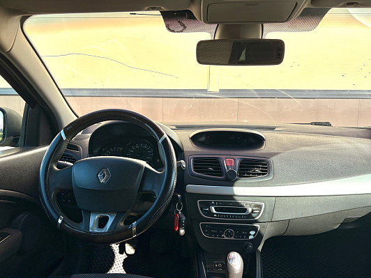 Renault Megane, 2011 года, пробег 375300 км