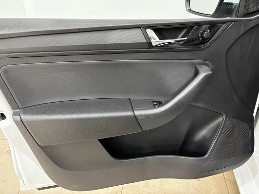 Skoda Rapid Style, 2018 года, пробег 157449 км