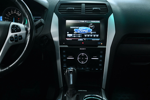 Ford Explorer, 2013 года, пробег 188000 км