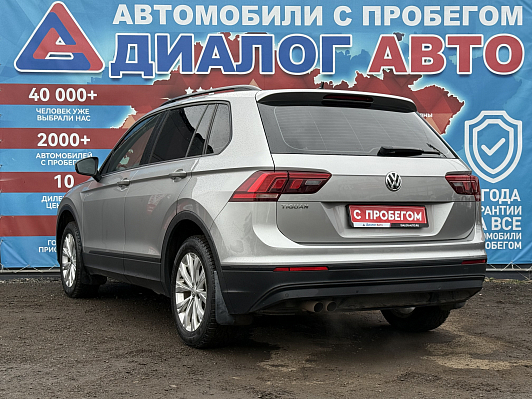 Volkswagen Tiguan Comfortline, 2019 года, пробег 117500 км