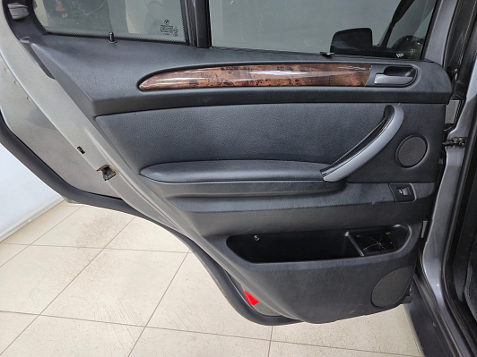 BMW X5, 2004 года, пробег 301850 км