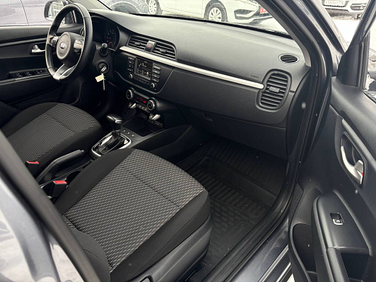 Kia Rio Luxe, 2019 года, пробег 120740 км
