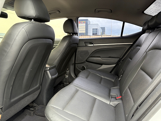 Hyundai Avante, 2018 года, пробег 128000 км