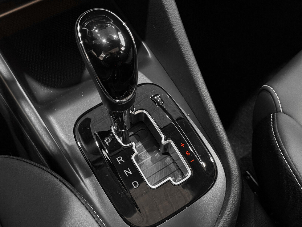 Changan Alsvin Luxe, красный