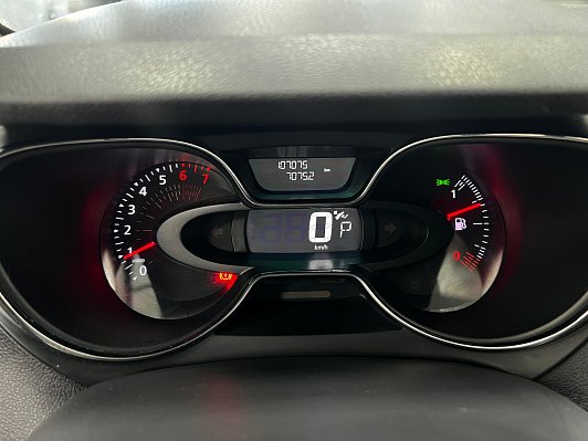Renault Kaptur Style, 2017 года, пробег 107000 км