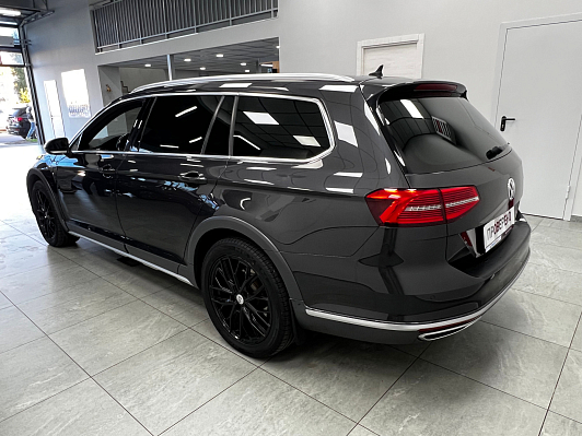 Volkswagen Passat, 2018 года, пробег 278760 км