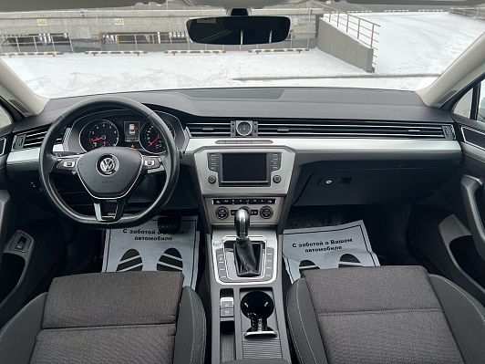 Volkswagen Passat Comfortline, 2015 года, пробег 126324 км