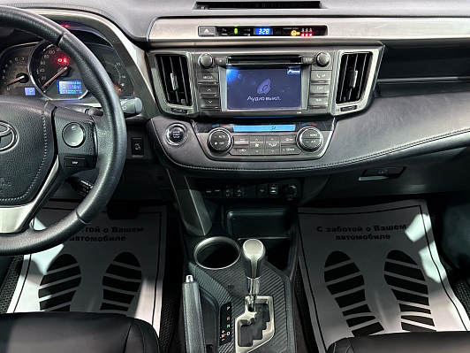 Toyota RAV4, 2012 года, пробег 146024 км