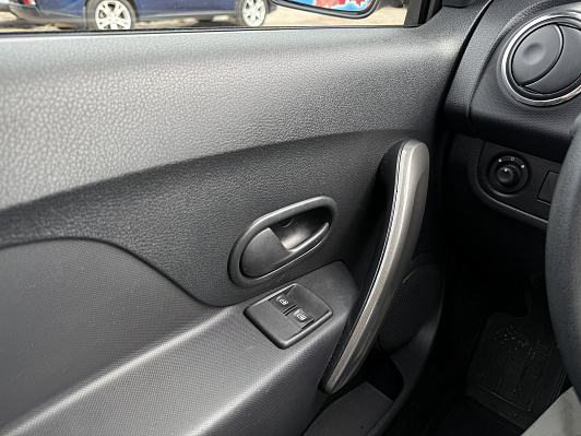 Renault Sandero Life, 2020 года, пробег 116900 км