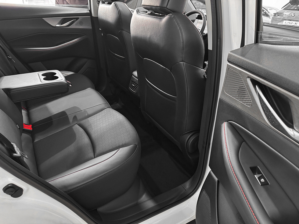 Changan CS35 Plus Advance, белый