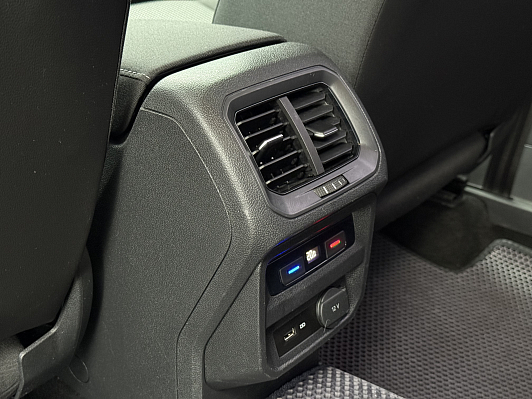 Volkswagen Tiguan Comfortline, 2019 года, пробег 117500 км