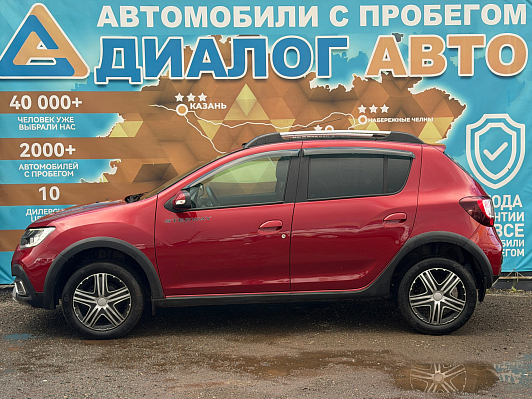 Renault Sandero Stepway Drive, 2020 года, пробег 75106 км