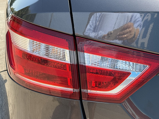Lada (ВАЗ) Vesta Luxe Multimedia (2017-2019), 2019 года, пробег 76000 км