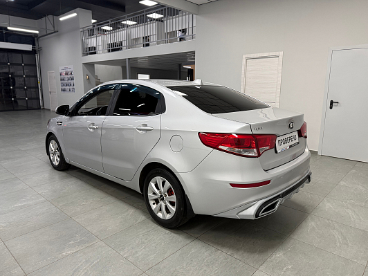 Kia Rio Luxe, 2015 года, пробег 174000 км