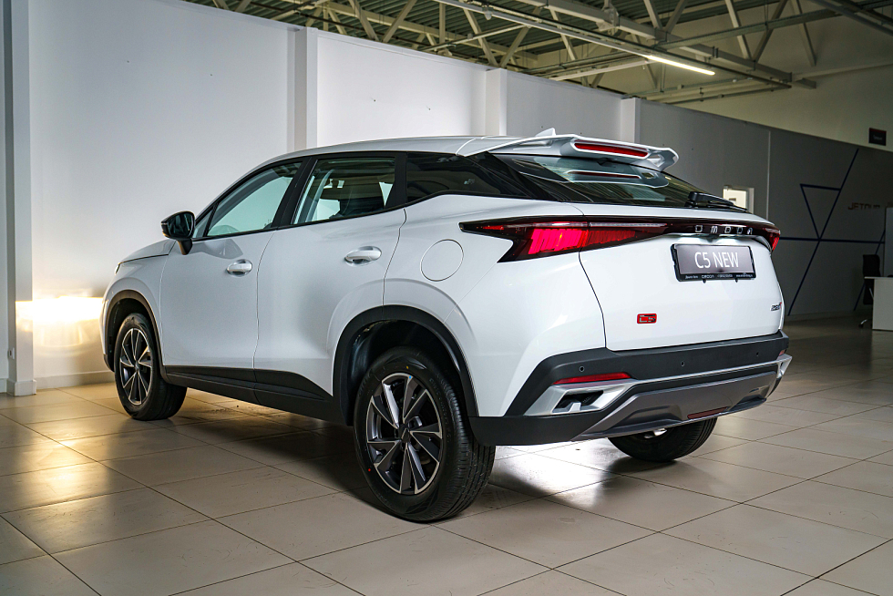 Omoda C5 Актив, черный