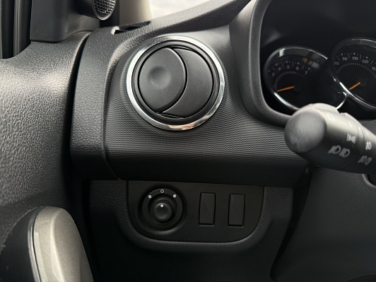 Renault Sandero Life, 2020 года, пробег 116900 км