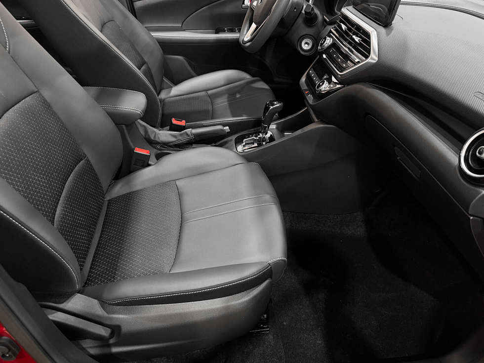 Changan Alsvin Luxe, красный