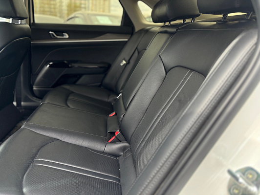 Kia K5 Luxe, 2020 года, пробег 62200 км