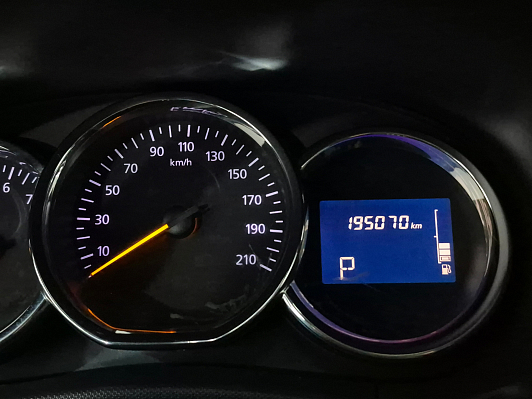 Renault Duster Expression, 2015 года, пробег 195067 км