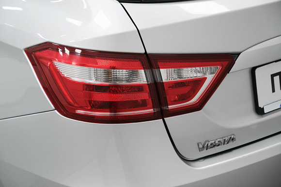 Lada (ВАЗ) Vesta Comfort, 2021 года, пробег 143730 км