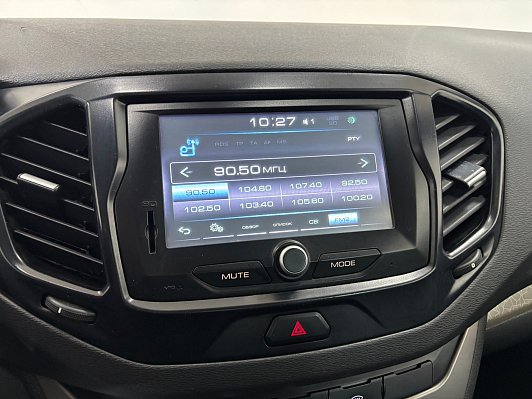 Lada (ВАЗ) Vesta Luxe Multimedia (2019-2021), 2019 года, пробег 111628 км