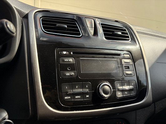 Renault Logan Confort, 2017 года, пробег 117113 км