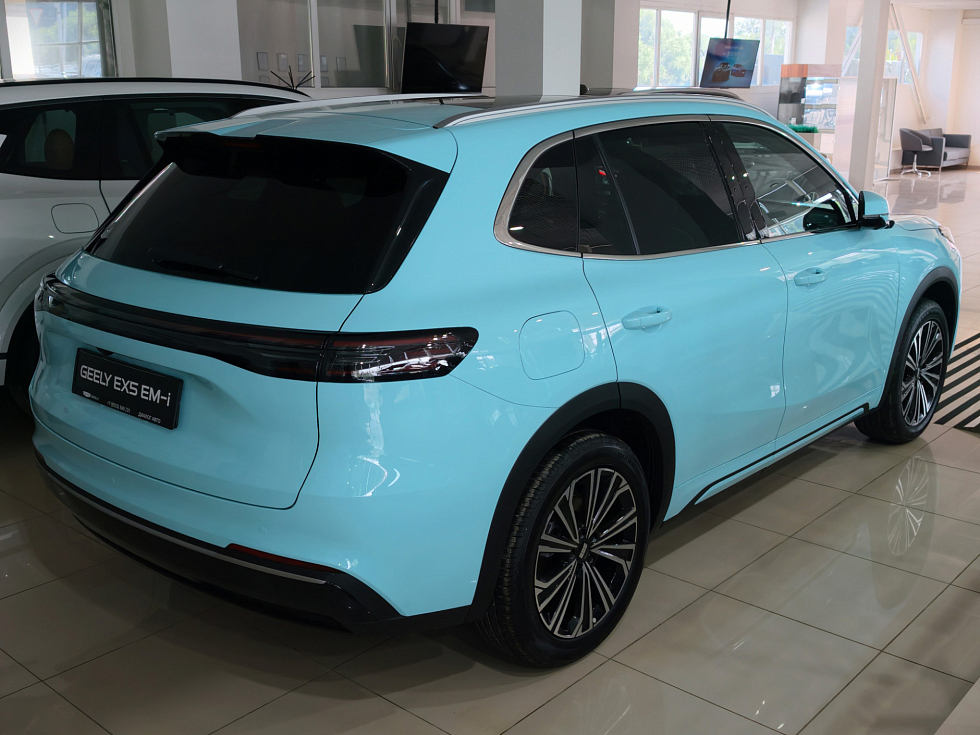 Geely EX5 EM-i Макс, голубой