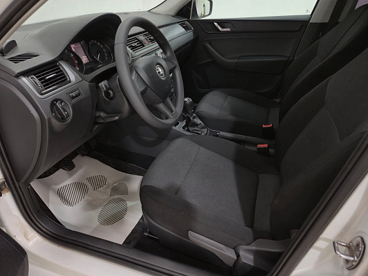 Skoda Rapid Ambition, 2017 года, пробег 115591 км