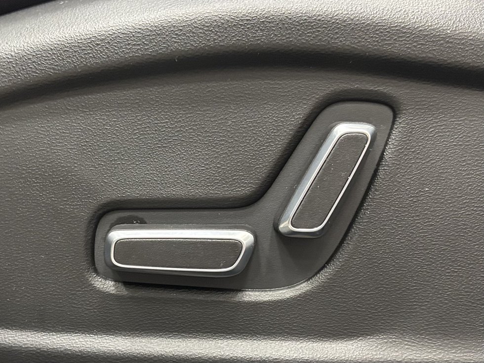 Geely Atlas Люкс, белый