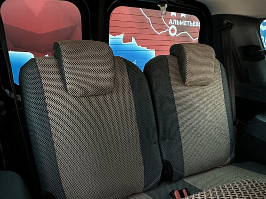 Lada (ВАЗ) Largus Luxe Glonass (7 мест) (2018-2019), 2020 года, пробег 83100 км
